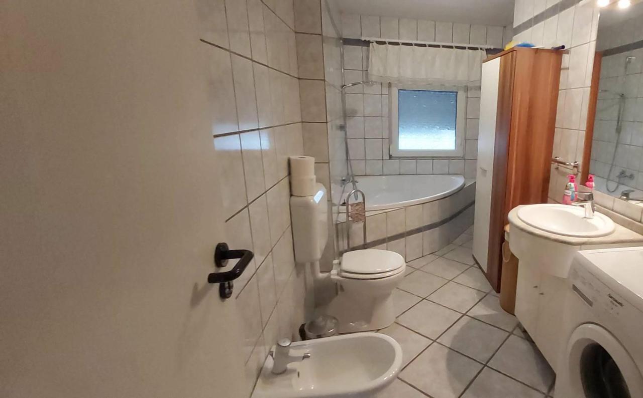 Monteur-, Mit Balkon In Bei Frankfurt Und Aschaffenburg * Hanau
