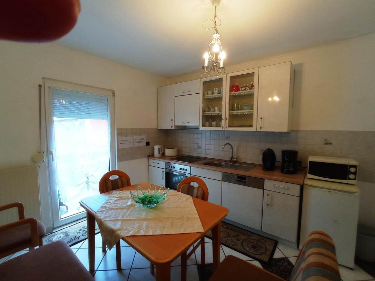 Apartment Monteur-, Mit Balkon In Bei Frankfurt Und Aschaffenburg Hanau
