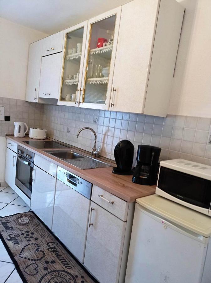 Monteur-, Mit Balkon In Bei Frankfurt Und Aschaffenburg Apartment