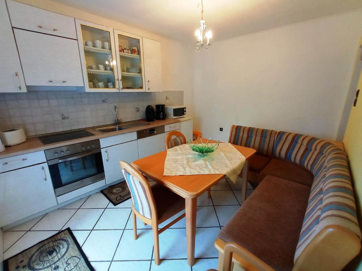 Monteur-, Mit Balkon In Bei Frankfurt Und Aschaffenburg Apartment *