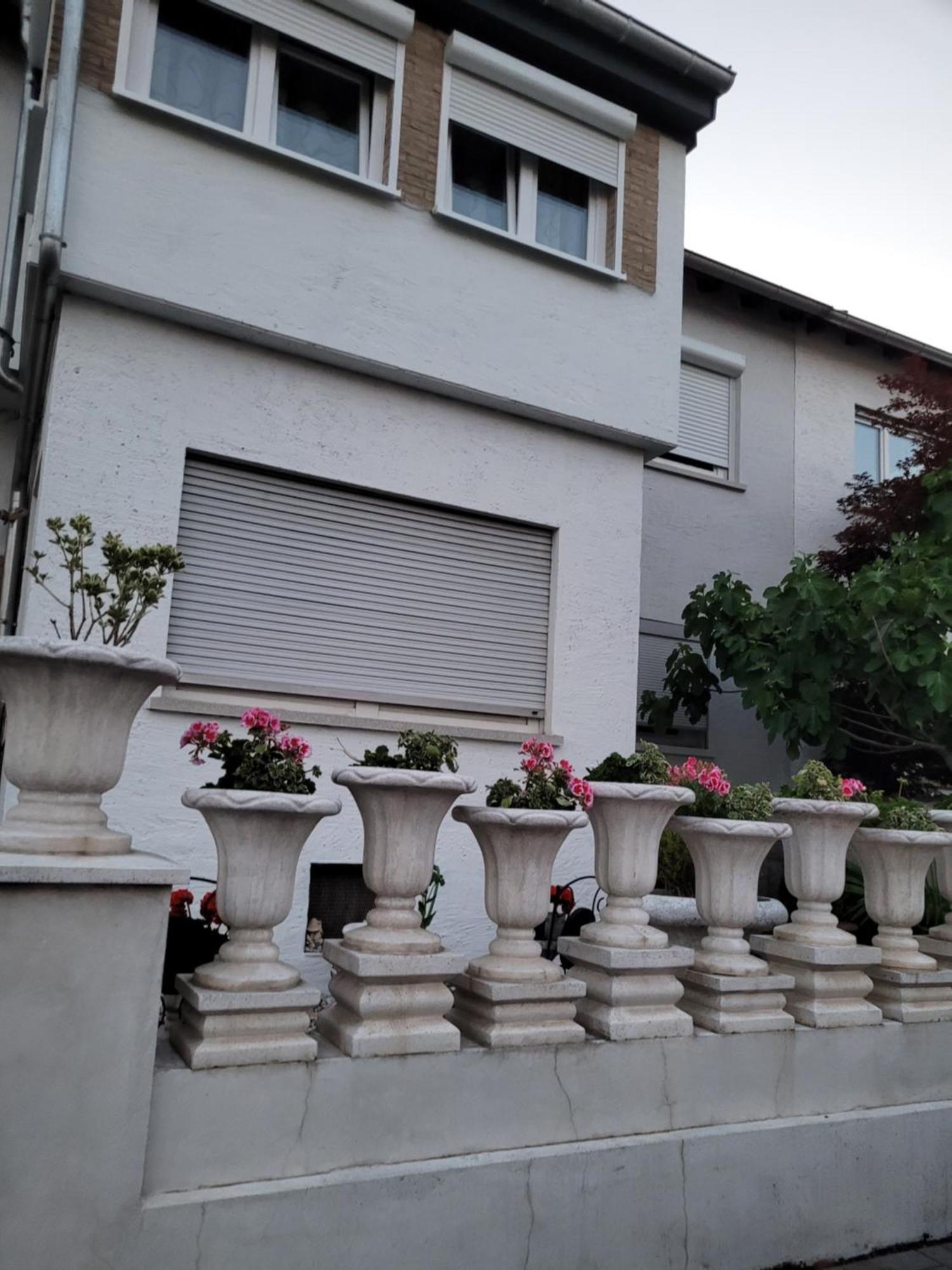 Monteur-, Mit Balkon In Bei Frankfurt Und Aschaffenburg Apartment